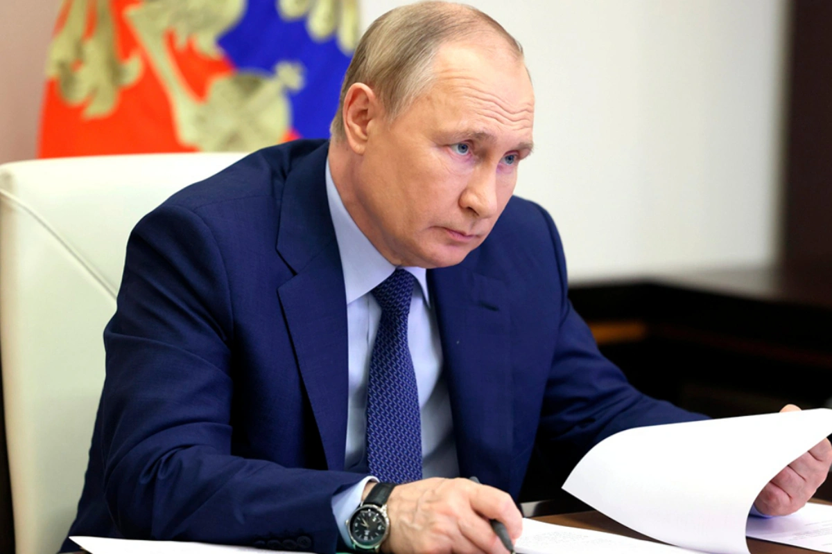 Путин обсудил с Совбезом РФ укрепление внутренней стабильности